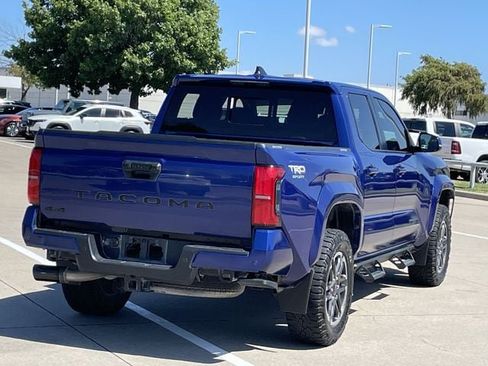 Used 2024 Toyota Tacoma TRD Sport w/ TRD Sport Upgrade Package AWD/4WD image 4