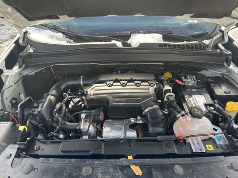 Used 2023 Jeep Renegade Latitude image 10