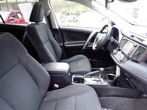 Certified 2017 Toyota RAV4 XLE image 3