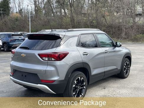 Certified 2023 Chevrolet TrailBlazer LT w/ Convenience Package FWD image 3