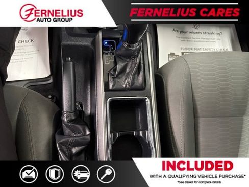 Used 2018 Toyota Tacoma SR5 AWD/4WD image 34