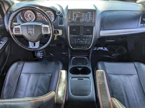 Used 2020 Dodge Grand Caravan GT image 14