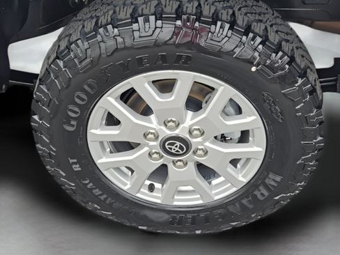Certified 2024 Toyota Tacoma SR RWD image 27