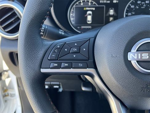 Certified 2025 Nissan Versa SR w/ Trunk Package image 11