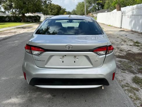 Used 2021 Toyota Corolla LE FWD image 7