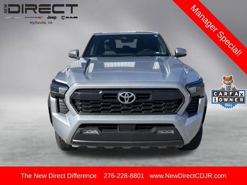 Used 2024 Toyota Tacoma TRD Off-Road image 9