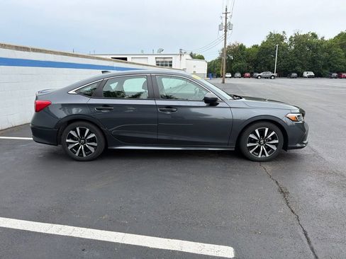 Used 2023 Honda Civic EX image 6