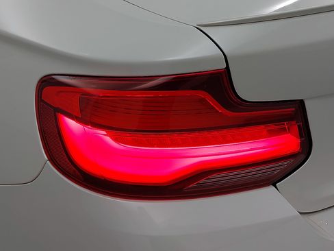 Used 2018 BMW 230i Coupe image 33