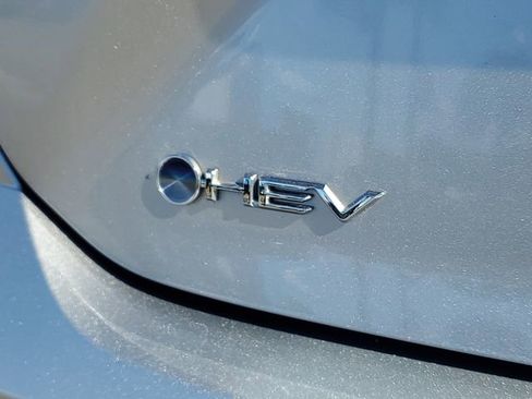 Used 2025 Toyota Camry LE image 7