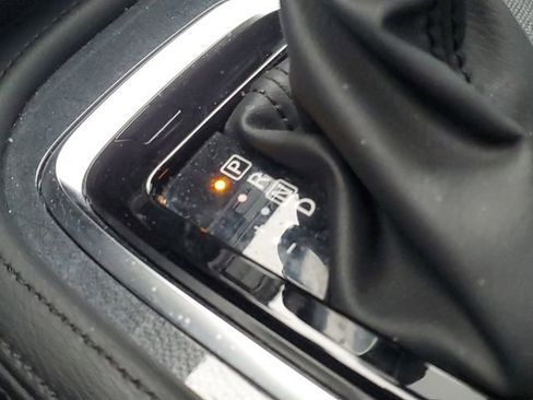 Used 2023 Nissan Armada SL w/ Midnight Edition Package image 36