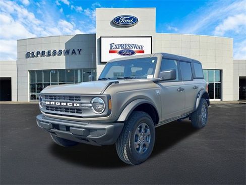 New 2025 Ford Bronco Big Bend w/ Matte Film Protection Package image 2