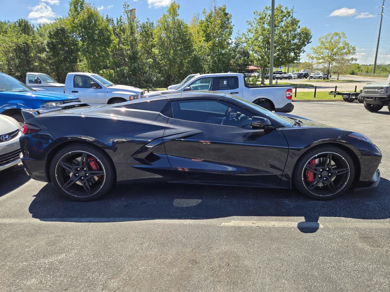 Used 2024 Chevrolet Corvette Stingray Preferred Conv w/ Z51 Performance Package RWD image 4