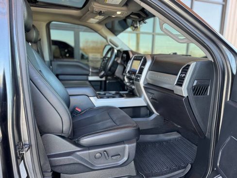 Used 2020 Ford F250 Lariat w/ Lariat Ultimate Package image 16