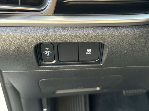 Used 2025 Kia Sorento S w/ Panoramic Sunroof Package image 17