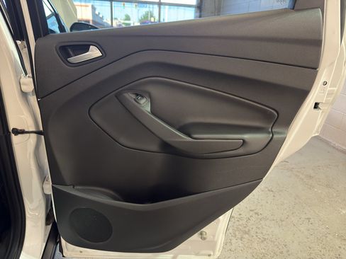 Used 2018 Ford Escape SE FWD image 26