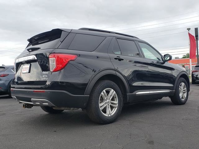 Used 2021 Ford Explorer XLT w/ Equipment Group 202A AWD/4WD image 7