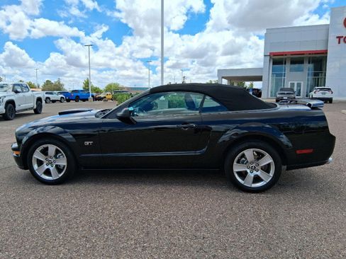 Used 2007 Ford Mustang GT RWD image 3