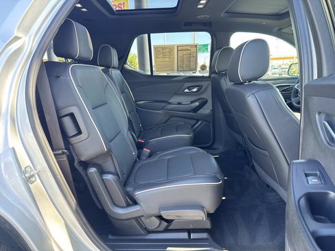 Used 2022 Chevrolet Traverse Premier w/ Redline Edition image 25