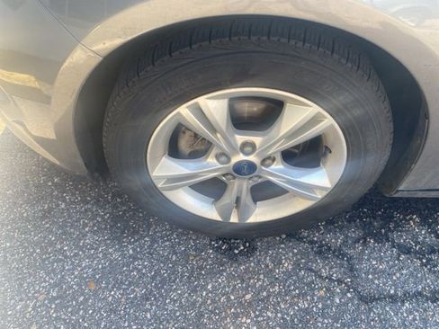 Used 2014 Ford Focus SE image 13