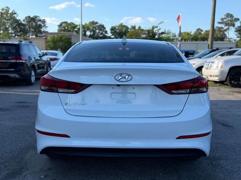 Used 2017 Hyundai Elantra SE FWD image 7