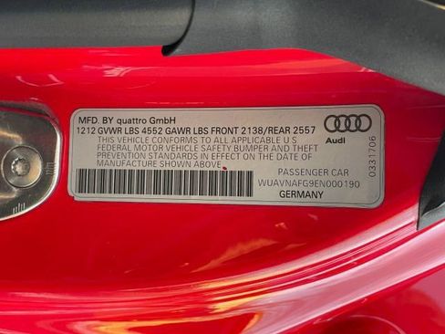 Used 2014 Audi R8 V10 w/ Full Leather Package image 39