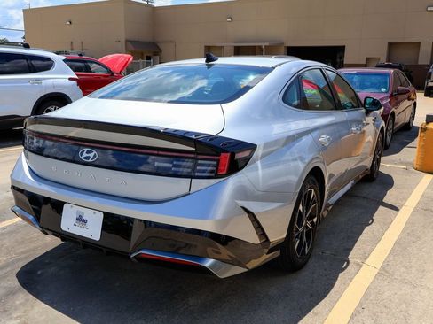 Used 2025 Hyundai Sonata SEL FWD image 7