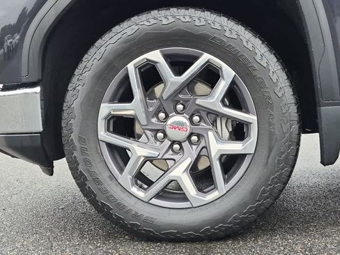 Used 2023 GMC Sierra 1500 SLT w/ SLT Premium Package AWD/4WD image 8