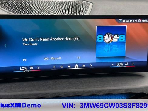 Used 2025 BMW 330i Sedan w/ Convenience Package image 35