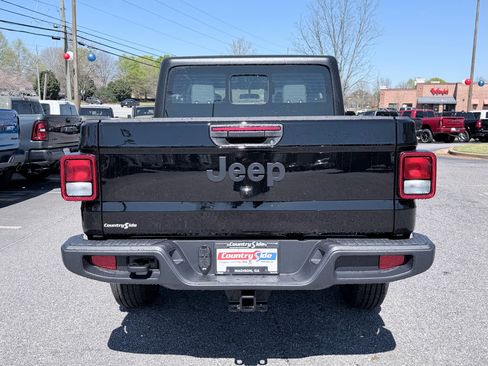 New 2026 Jeep Gladiator Sport image 8