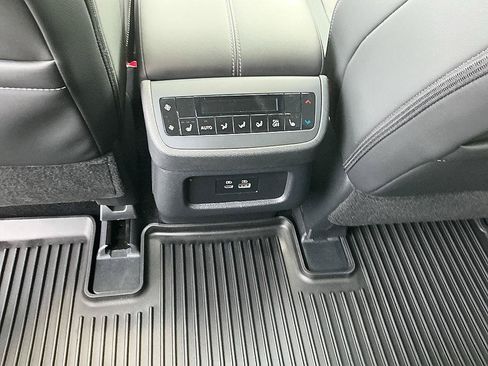 Certified 2025 Nissan Pathfinder SL w/ SL Premium Package FWD image 26