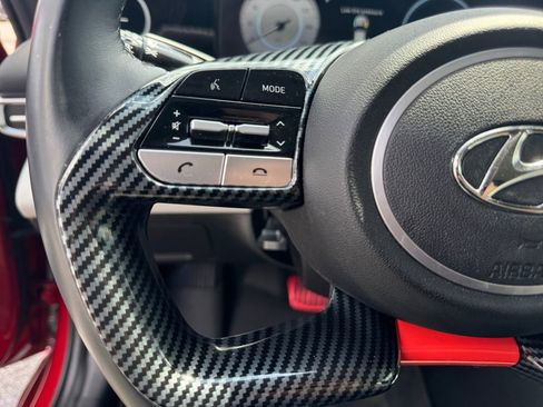 Used 2021 Hyundai Elantra Limited image 21