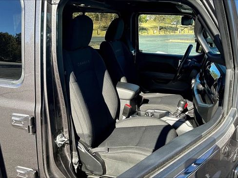 Used 2021 Jeep Wrangler Unlimited Sahara w/ Safety Group image 7