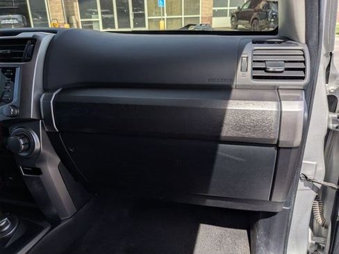 Used 2021 Toyota 4Runner SR5 Premium AWD/4WD image 31