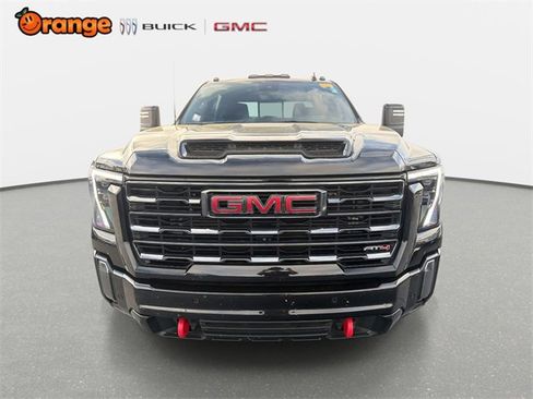 Used 2024 GMC Sierra 2500 AT4 w/ AT4 Premium Plus Package image 8