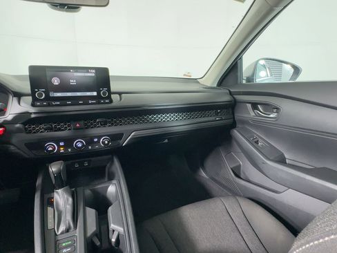 Used 2023 Honda Accord LX image 27