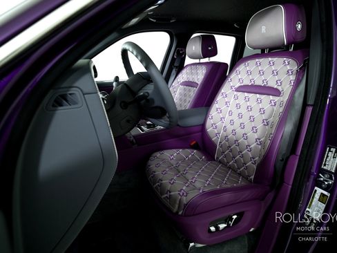 Used 2025 Rolls-Royce Cullinan image 13