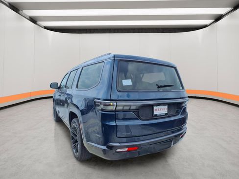 New 2026 Jeep Grand Wagoneer Limited AWD/4WD image 4