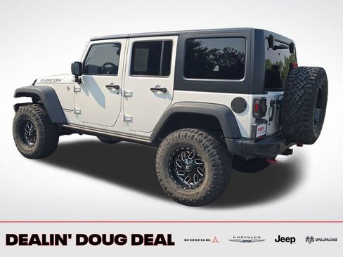 Used 2015 Jeep Wrangler Unlimited Rubicon AWD/4WD image 4