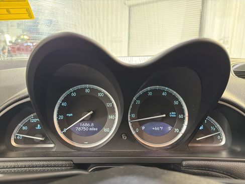Used 2005 Mercedes-Benz SL 500 image 16