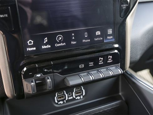 Used 2024 RAM 3500 Laramie w/ Protection Group image 22