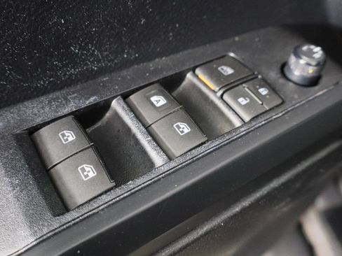Used 2019 Toyota Tacoma SR RWD image 22
