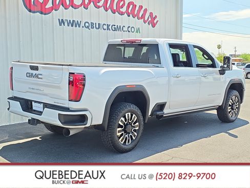 Used 2024 GMC Sierra 2500 Denali Ultimate AWD/4WD image 9