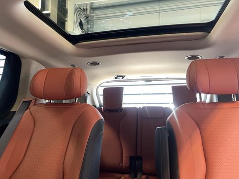 Used 2026 Kia Carnival SX Prestige image 25