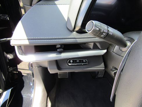 Used 2024 Chevrolet Corvette Z06 RWD image 15