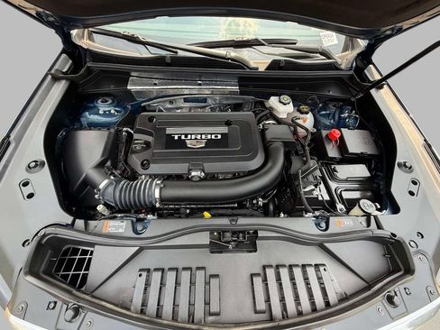 Used 2025 Cadillac XT4 Premium Luxury FWD image 22