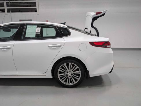 Used 2018 Kia Optima SX w/ Technology Package FWD image 11