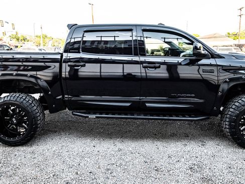 Used 2020 Toyota Tundra Limited w/ Limited Premium Package AWD/4WD image 12