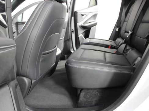 Used 2024 Chevrolet Blazer EV LT AWD/4WD image 18
