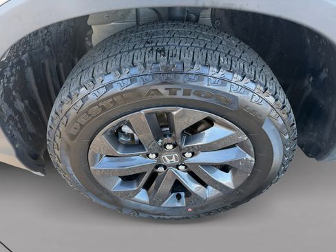 Used 2024 Honda Ridgeline Sport image 9