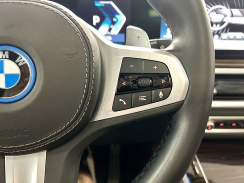 Used 2024 BMW X5 xDrive50e w/ M Sport Package AWD/4WD image 12
